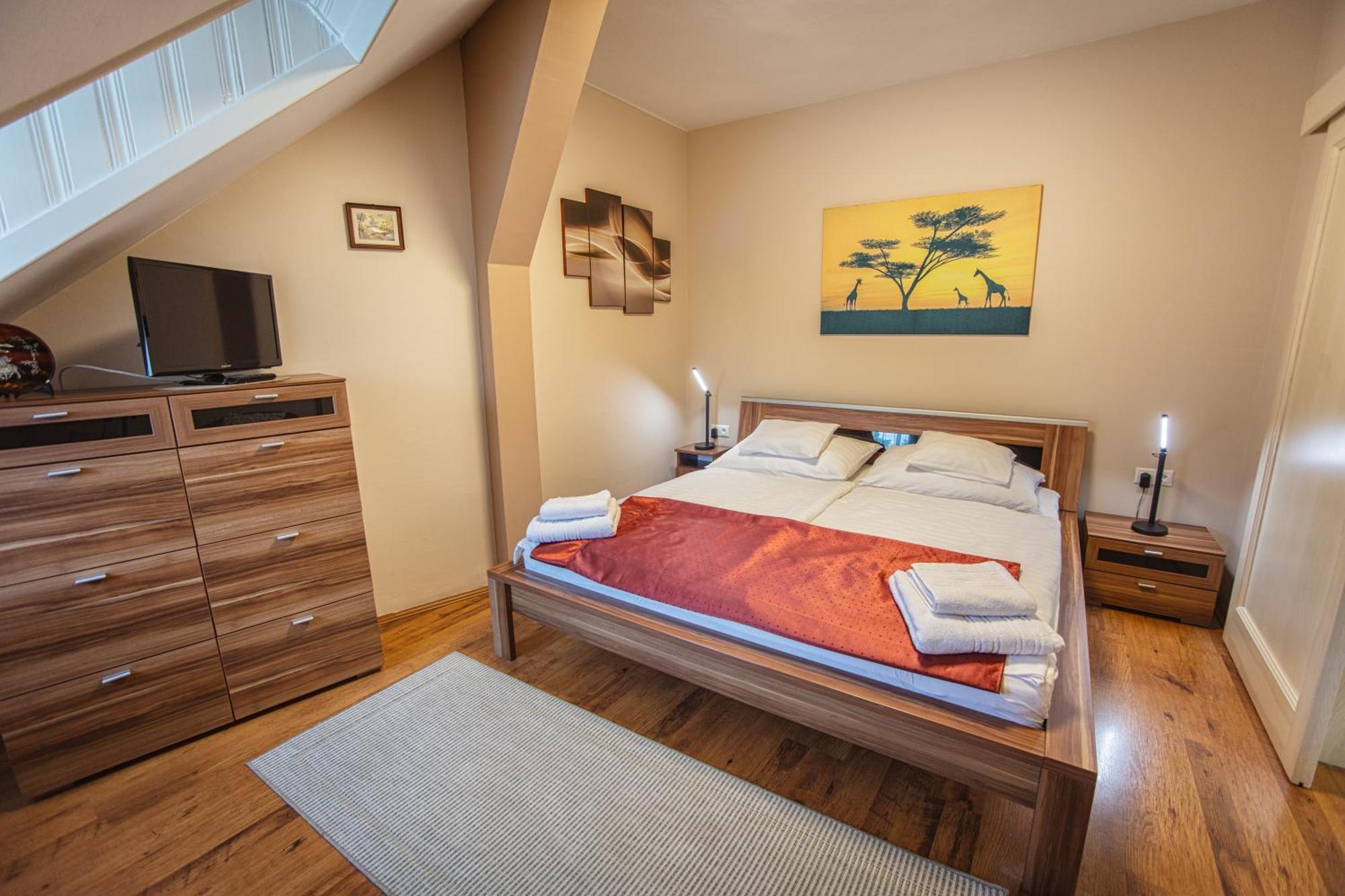 Delfin Apartman シャールヴァール エクステリア 写真